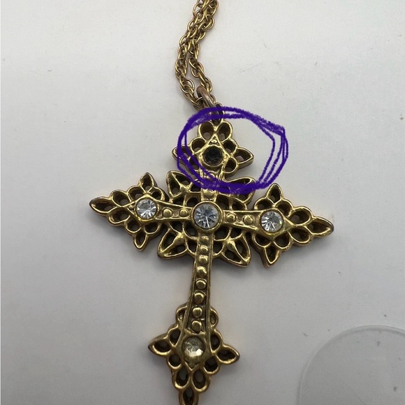 1928 Cross pendant and gold tone chain - Picture 7 of 7